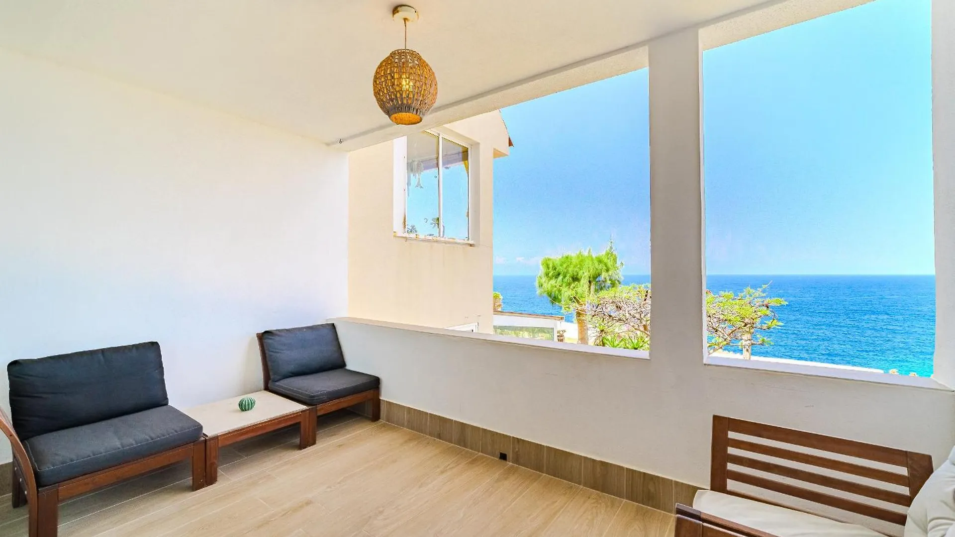 Ocean Breeze Apartments Callao Salvaje