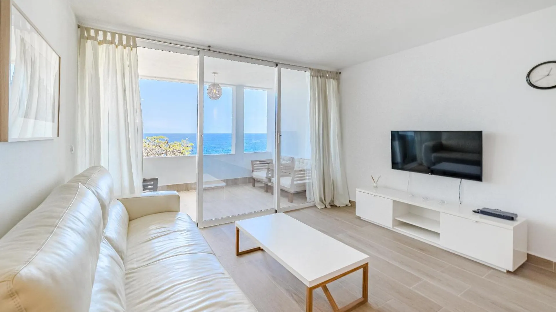Ocean Breeze Apartments Callao Salvaje